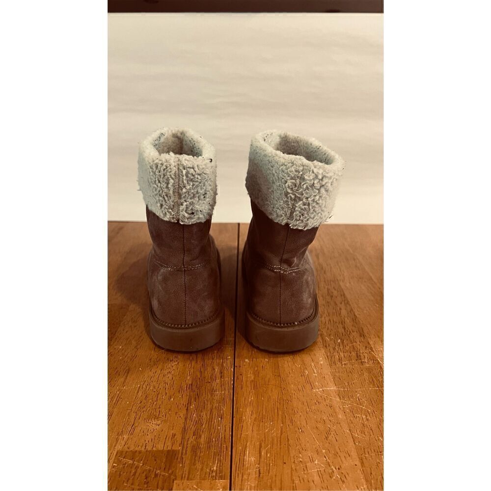 OLD NAVY BROWN SUEDE ANKLE BOOTS FAUX SHEARLING LINING GIRLS SZ 3 - Picture 7 of 10